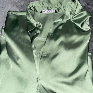Zara Silky Top Green 😇😇